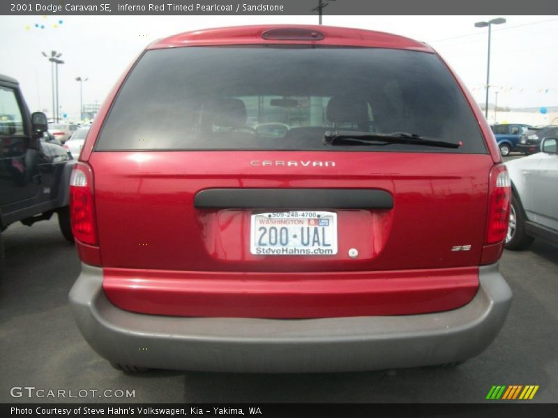 Inferno Red Tinted Pearlcoat / Sandstone 2001 Dodge Caravan SE