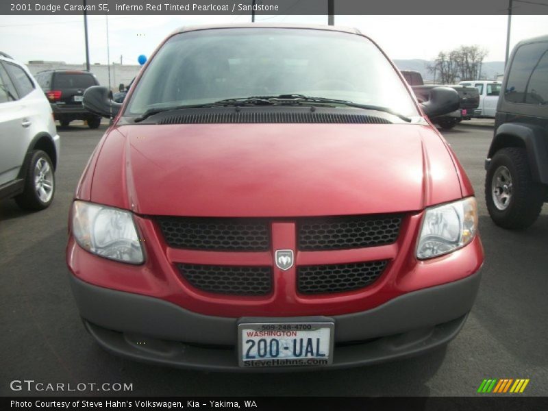 Inferno Red Tinted Pearlcoat / Sandstone 2001 Dodge Caravan SE