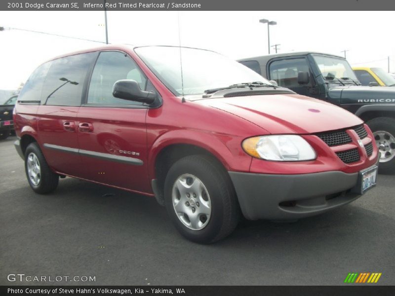 Inferno Red Tinted Pearlcoat / Sandstone 2001 Dodge Caravan SE