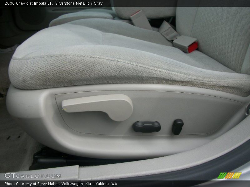Silverstone Metallic / Gray 2006 Chevrolet Impala LT