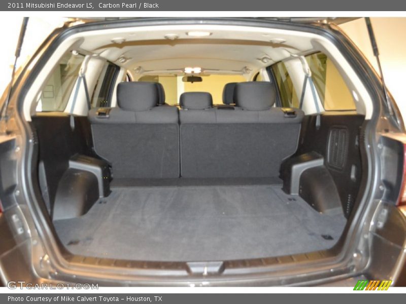 Carbon Pearl / Black 2011 Mitsubishi Endeavor LS