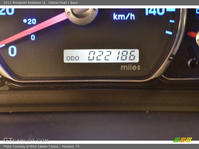 Carbon Pearl / Black 2011 Mitsubishi Endeavor LS