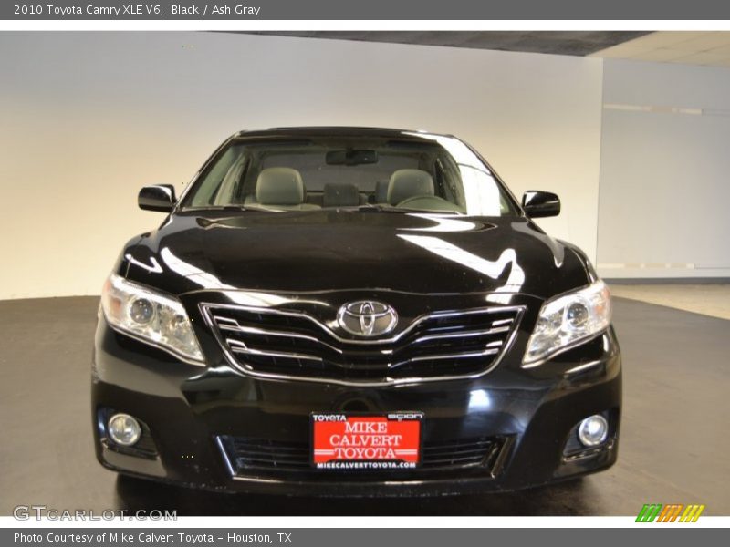 Black / Ash Gray 2010 Toyota Camry XLE V6