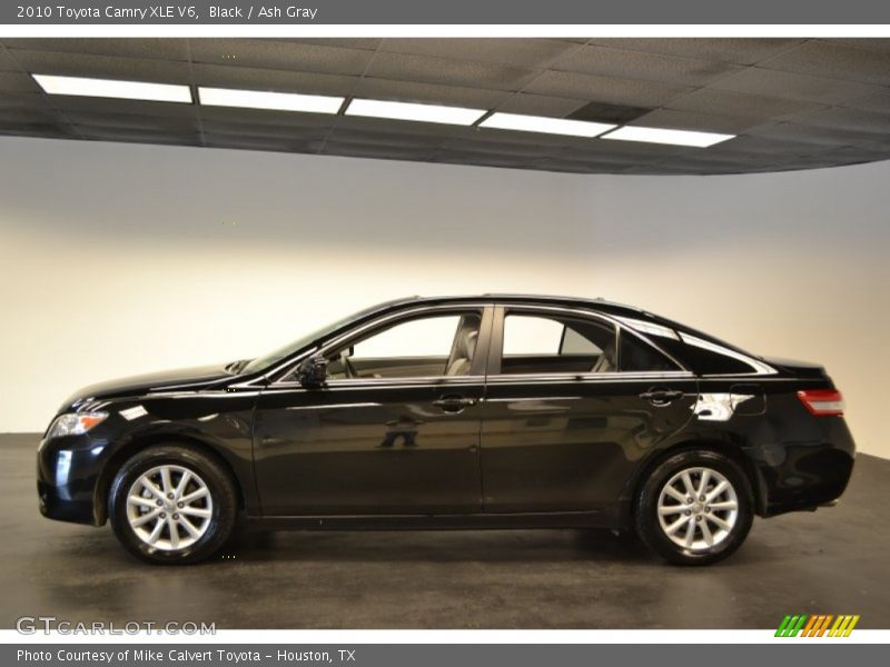 Black / Ash Gray 2010 Toyota Camry XLE V6