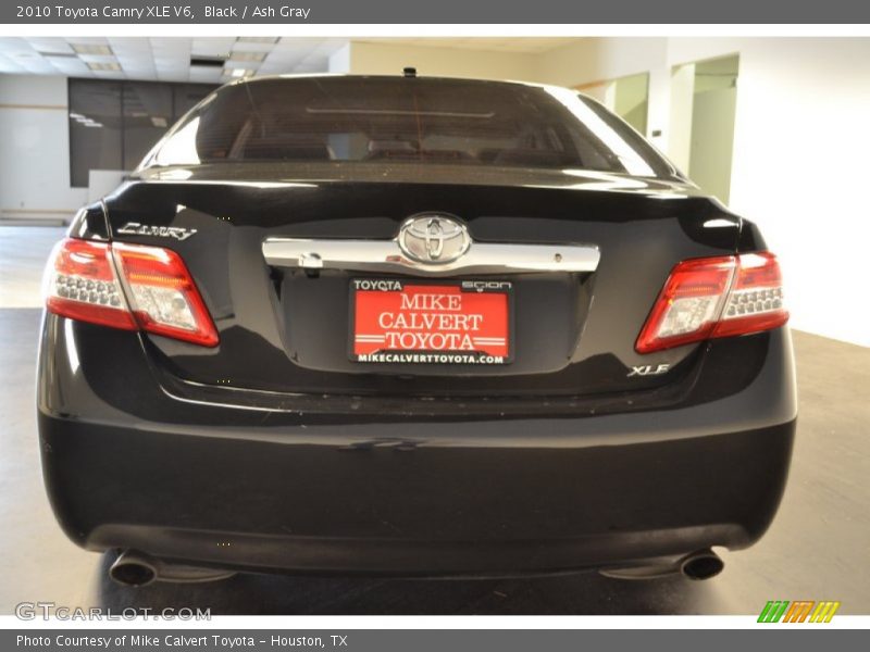 Black / Ash Gray 2010 Toyota Camry XLE V6