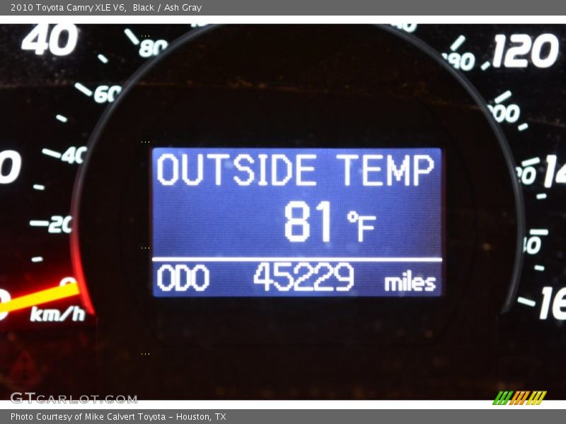 Black / Ash Gray 2010 Toyota Camry XLE V6