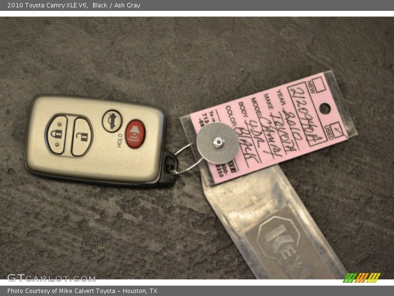 Black / Ash Gray 2010 Toyota Camry XLE V6