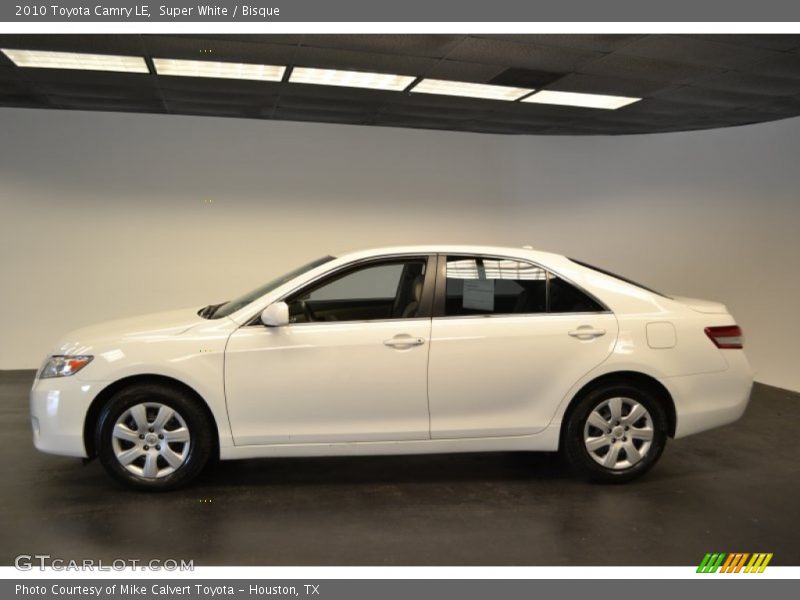 Super White / Bisque 2010 Toyota Camry LE