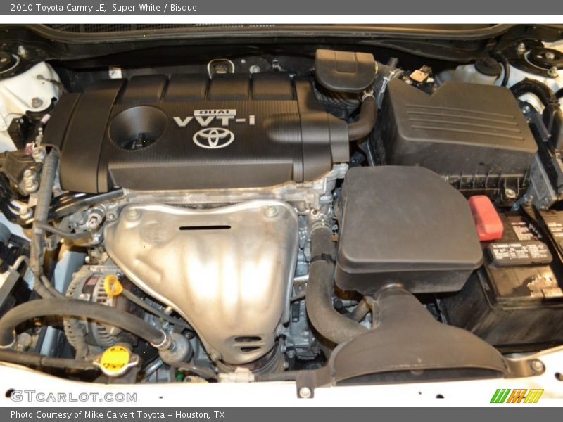 Super White / Bisque 2010 Toyota Camry LE