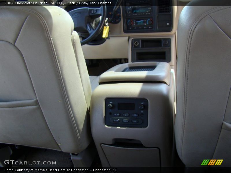 Black / Gray/Dark Charcoal 2004 Chevrolet Suburban 1500 LT