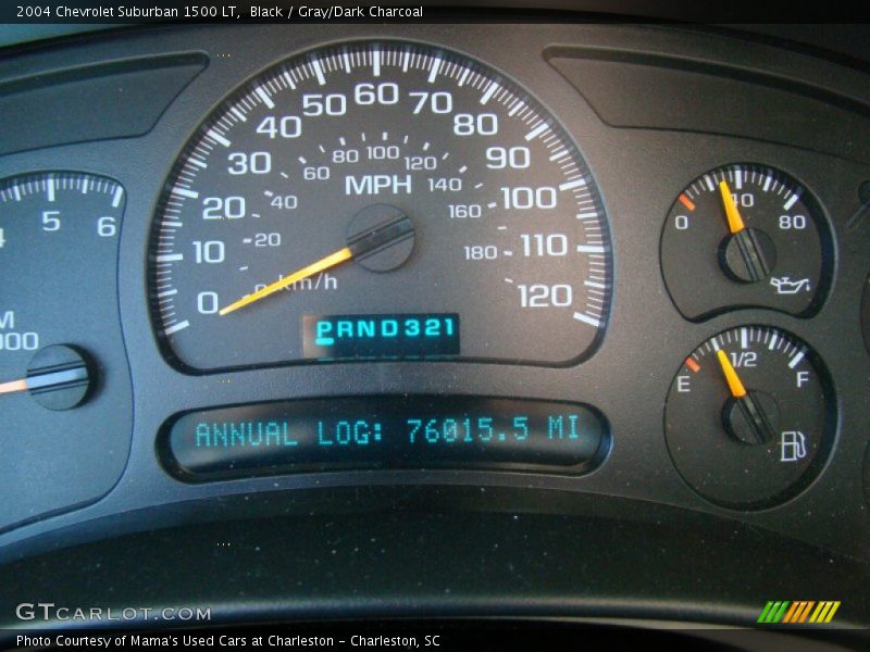 Black / Gray/Dark Charcoal 2004 Chevrolet Suburban 1500 LT