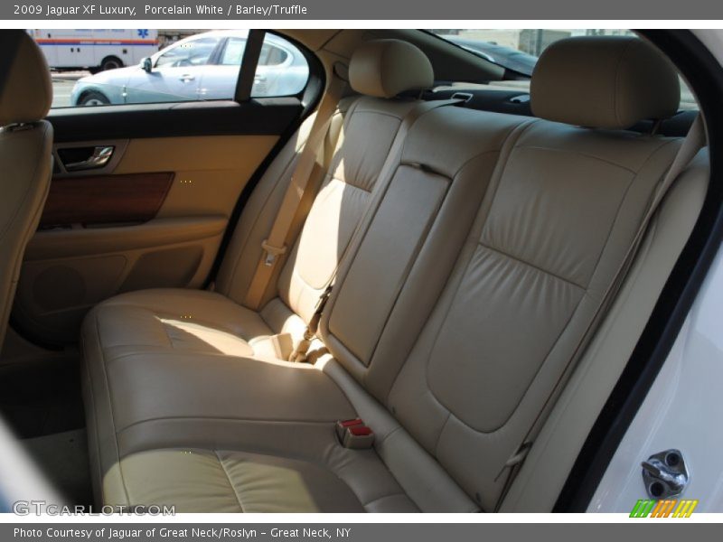 Porcelain White / Barley/Truffle 2009 Jaguar XF Luxury