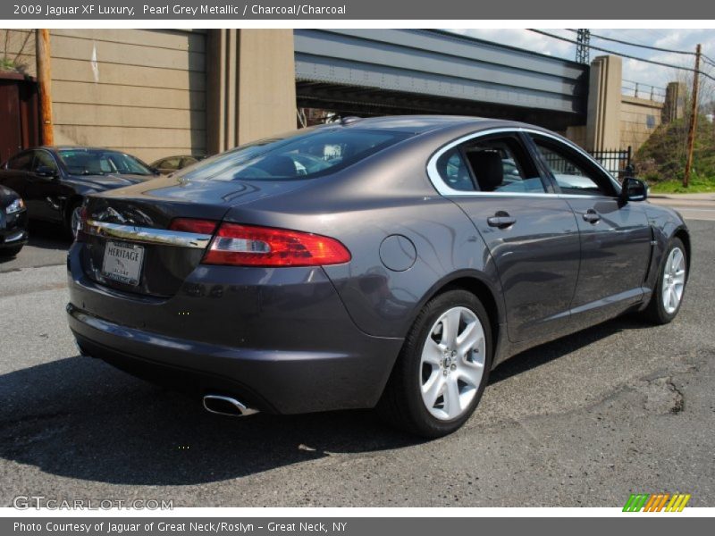 Pearl Grey Metallic / Charcoal/Charcoal 2009 Jaguar XF Luxury