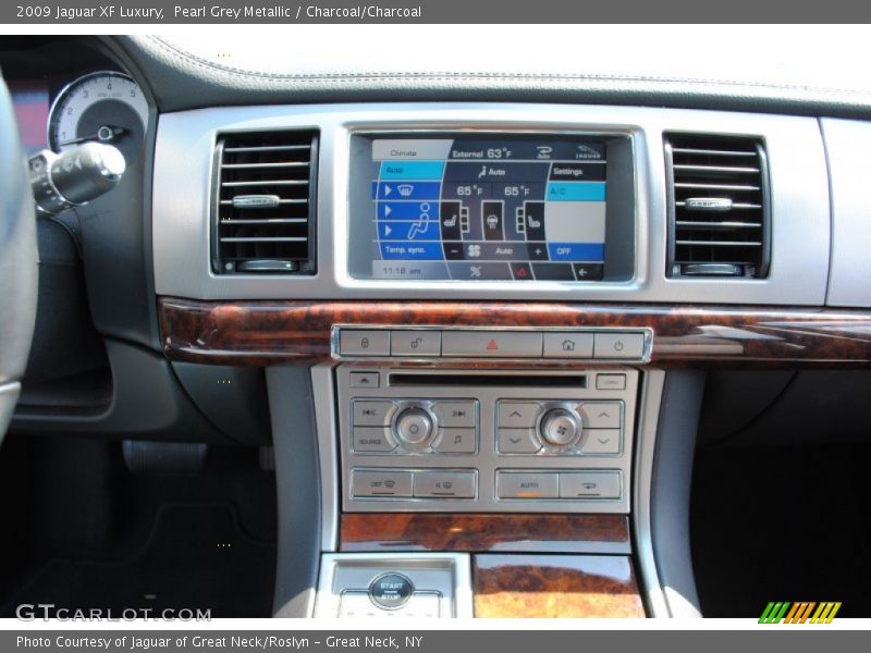 Pearl Grey Metallic / Charcoal/Charcoal 2009 Jaguar XF Luxury