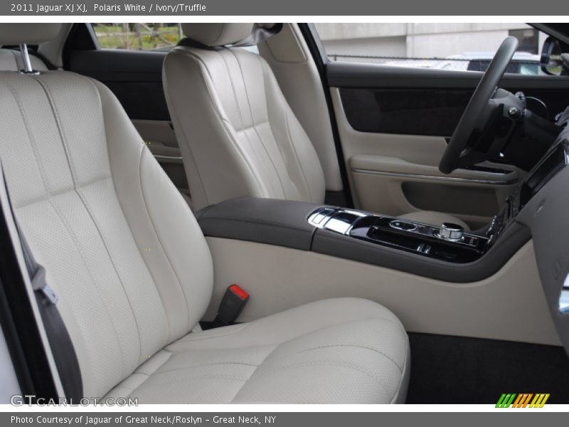 Polaris White / Ivory/Truffle 2011 Jaguar XJ XJ
