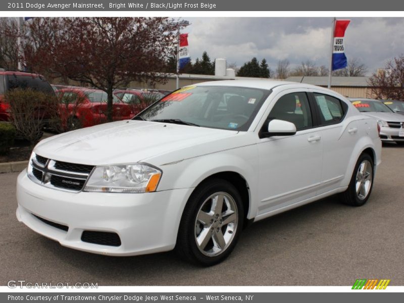 Bright White / Black/Light Frost Beige 2011 Dodge Avenger Mainstreet