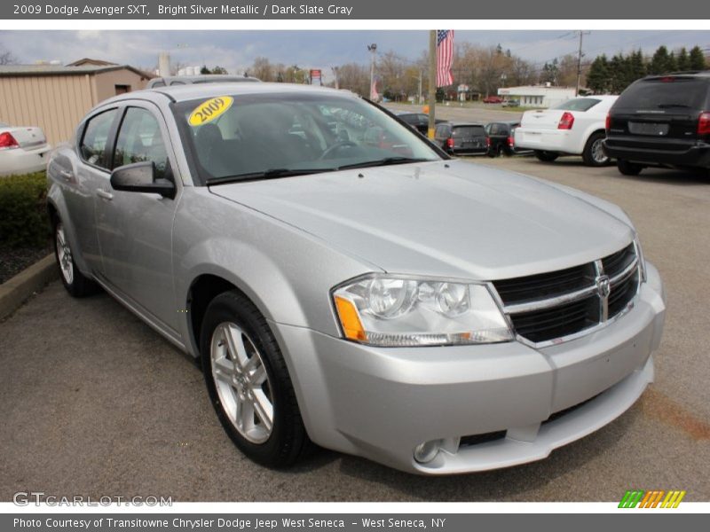 Bright Silver Metallic / Dark Slate Gray 2009 Dodge Avenger SXT