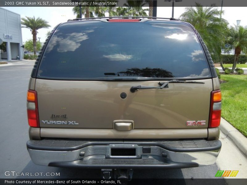 Sandalwood Metallic / Neutral/Shale 2003 GMC Yukon XL SLT