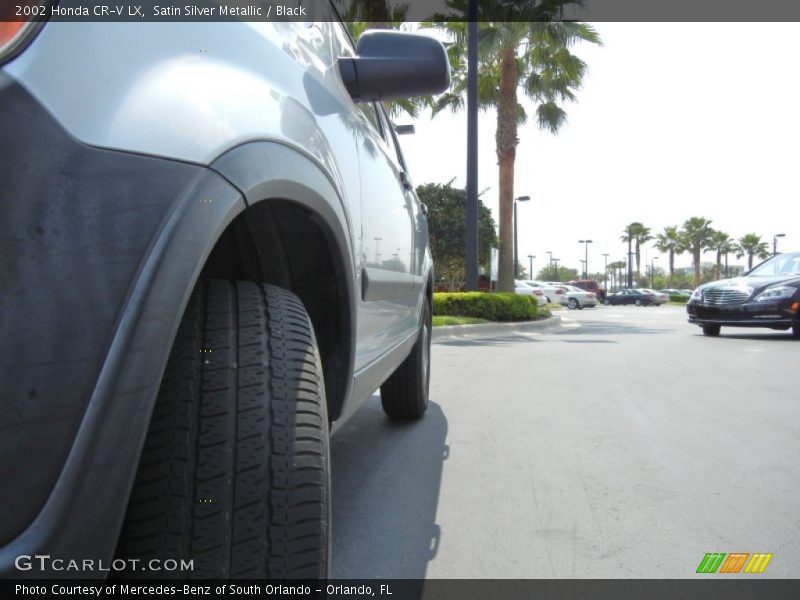 Satin Silver Metallic / Black 2002 Honda CR-V LX