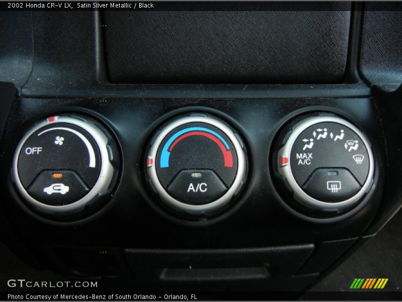 Controls of 2002 CR-V LX