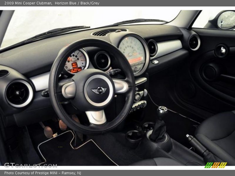 Horizon Blue / Black/Grey 2009 Mini Cooper Clubman