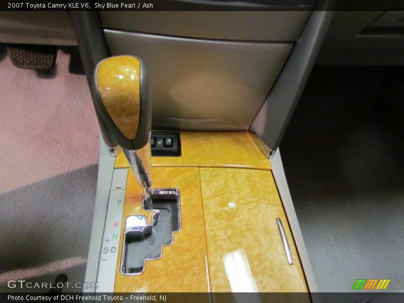 Sky Blue Pearl / Ash 2007 Toyota Camry XLE V6