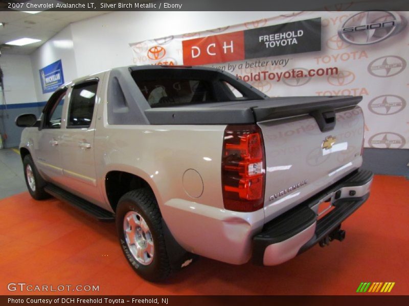 Silver Birch Metallic / Ebony 2007 Chevrolet Avalanche LT