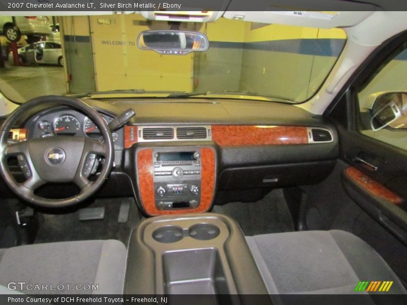 Silver Birch Metallic / Ebony 2007 Chevrolet Avalanche LT