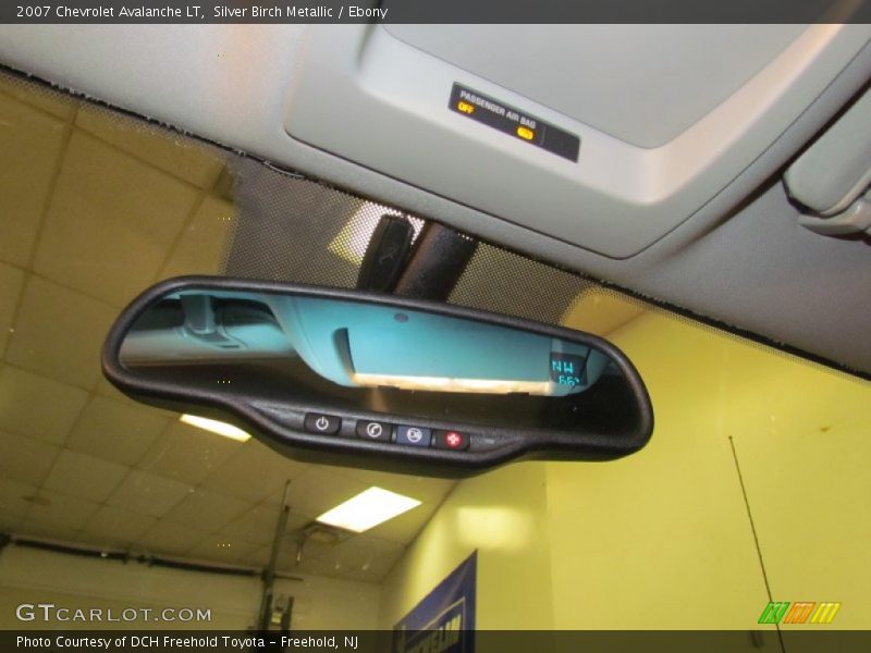 Silver Birch Metallic / Ebony 2007 Chevrolet Avalanche LT