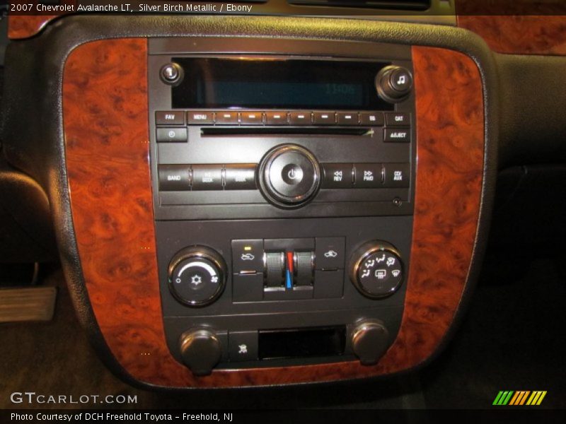 Silver Birch Metallic / Ebony 2007 Chevrolet Avalanche LT