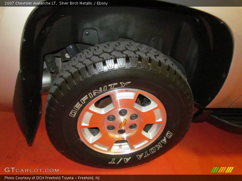 Silver Birch Metallic / Ebony 2007 Chevrolet Avalanche LT