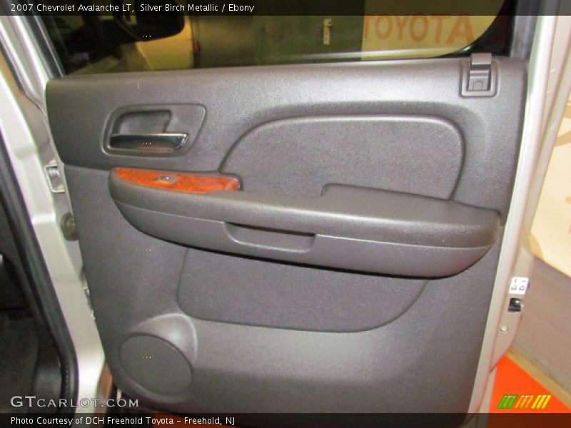 Silver Birch Metallic / Ebony 2007 Chevrolet Avalanche LT