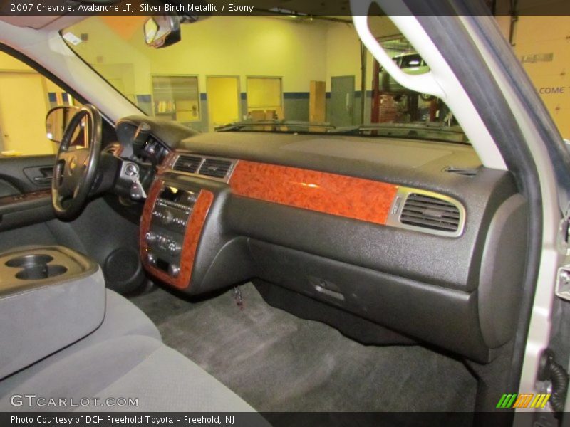 Silver Birch Metallic / Ebony 2007 Chevrolet Avalanche LT