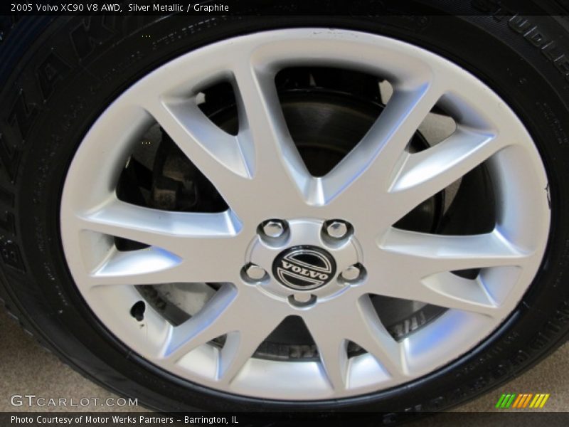 Silver Metallic / Graphite 2005 Volvo XC90 V8 AWD