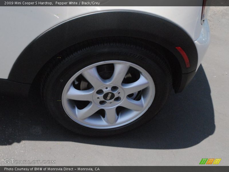 Pepper White / Black/Grey 2009 Mini Cooper S Hardtop