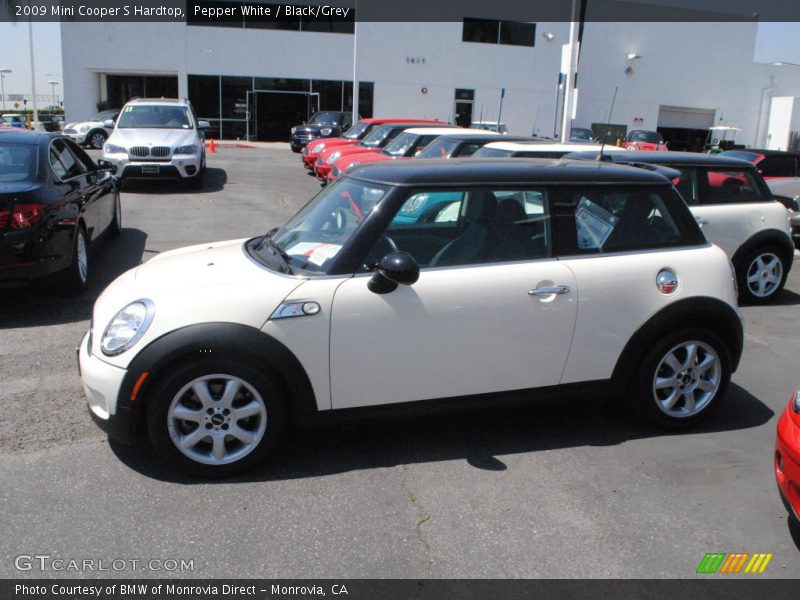 Pepper White / Black/Grey 2009 Mini Cooper S Hardtop