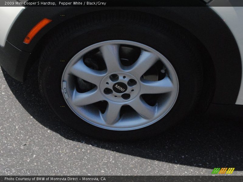 Pepper White / Black/Grey 2009 Mini Cooper S Hardtop