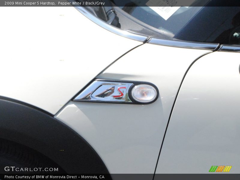 Pepper White / Black/Grey 2009 Mini Cooper S Hardtop