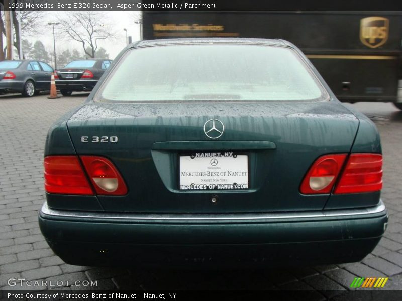 Aspen Green Metallic / Parchment 1999 Mercedes-Benz E 320 Sedan
