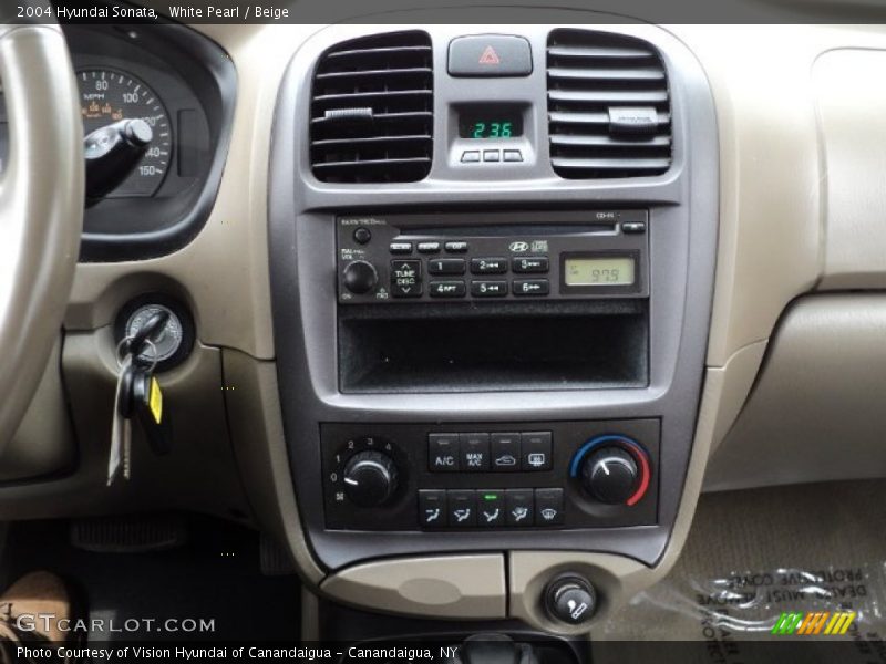 White Pearl / Beige 2004 Hyundai Sonata