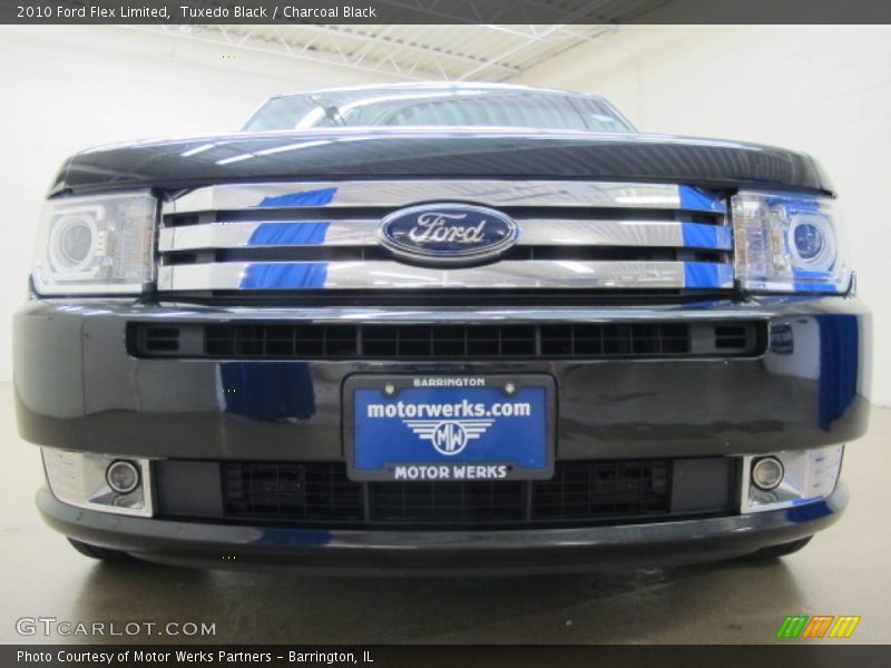 Tuxedo Black / Charcoal Black 2010 Ford Flex Limited
