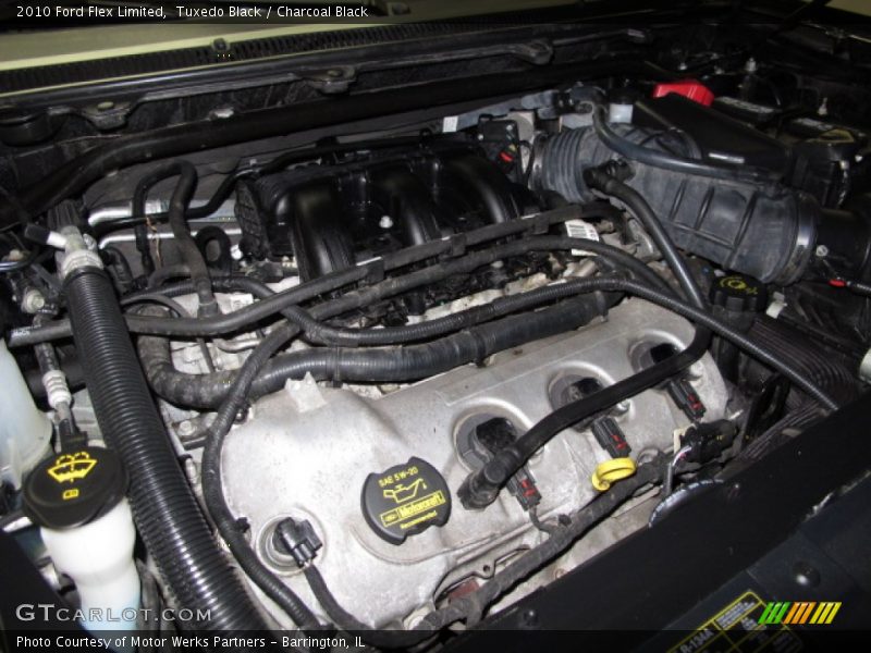 Tuxedo Black / Charcoal Black 2010 Ford Flex Limited