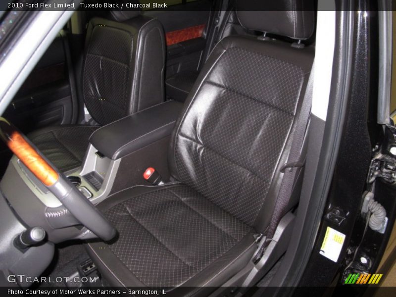 Tuxedo Black / Charcoal Black 2010 Ford Flex Limited
