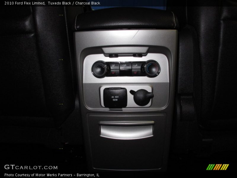 Tuxedo Black / Charcoal Black 2010 Ford Flex Limited