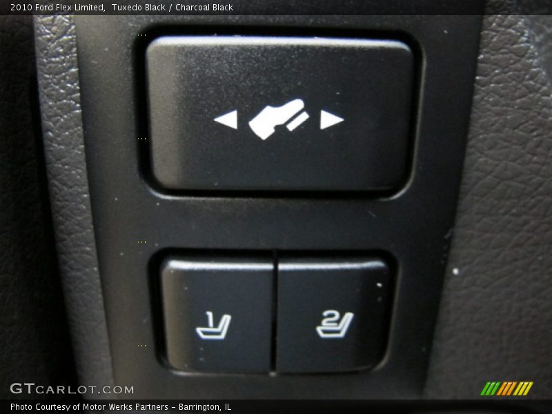 Tuxedo Black / Charcoal Black 2010 Ford Flex Limited