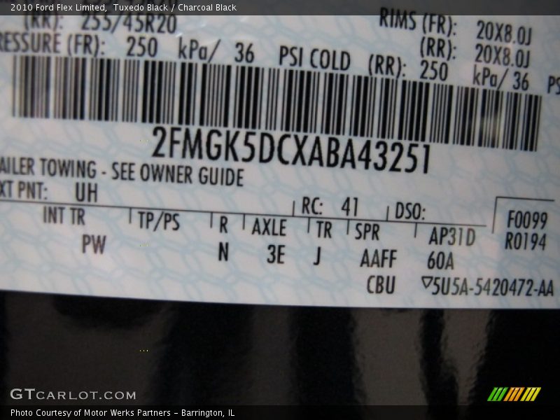 Tuxedo Black / Charcoal Black 2010 Ford Flex Limited