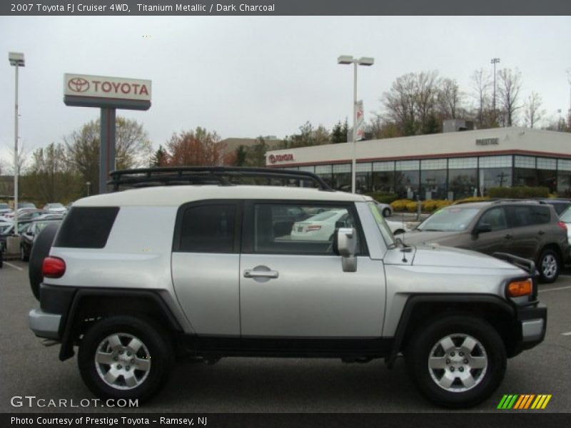 Titanium Metallic / Dark Charcoal 2007 Toyota FJ Cruiser 4WD