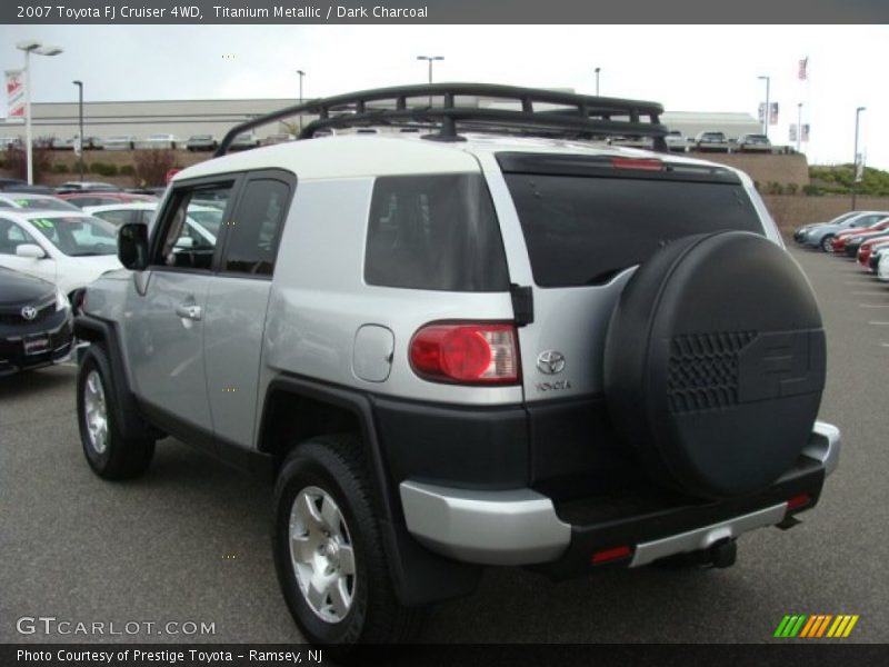 Titanium Metallic / Dark Charcoal 2007 Toyota FJ Cruiser 4WD
