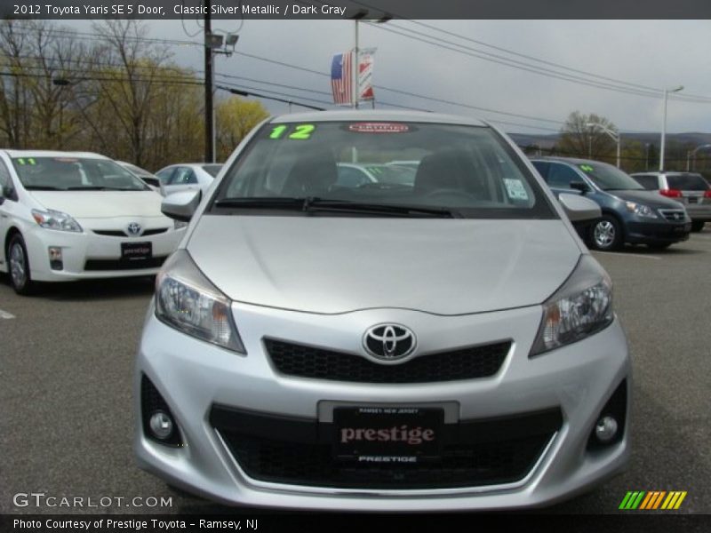 Classic Silver Metallic / Dark Gray 2012 Toyota Yaris SE 5 Door