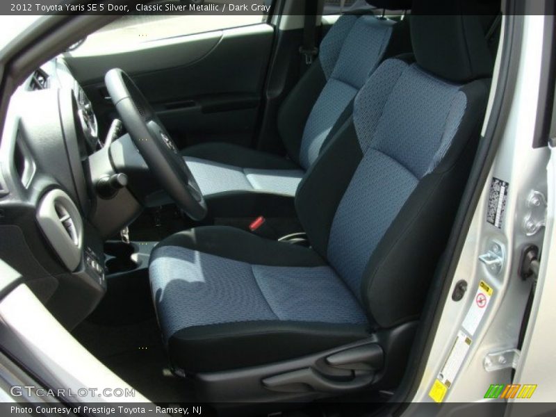 Classic Silver Metallic / Dark Gray 2012 Toyota Yaris SE 5 Door